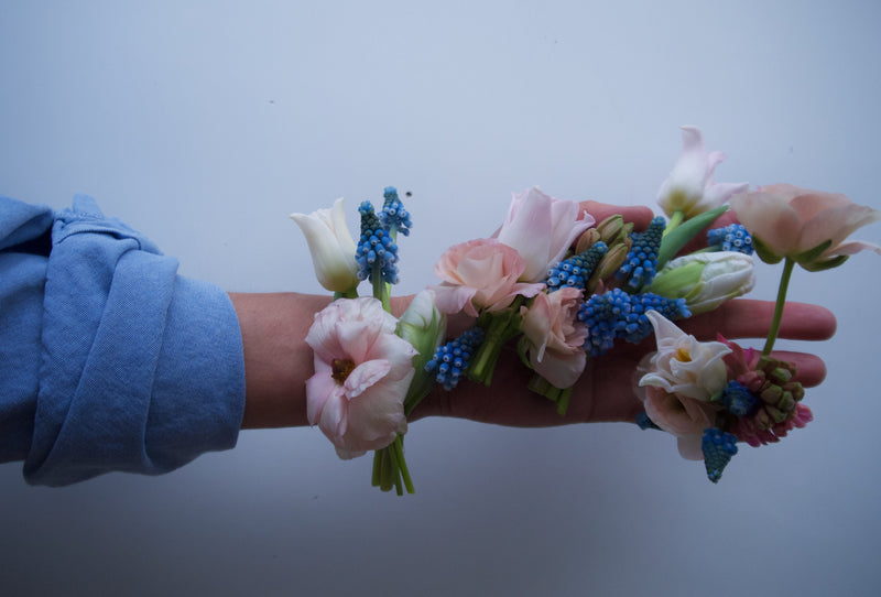 Flowers to wear