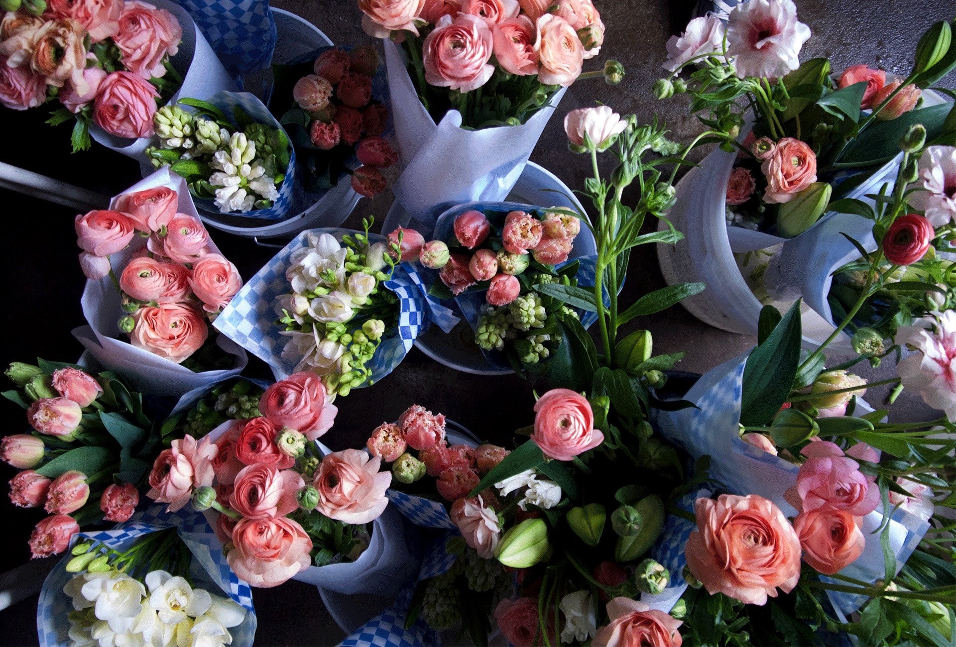 Ranunculus, Tulips, Freesia. Bulk flowers for weddings. Florists Vancouver WA. Wedding Flowers. Send flowers online.