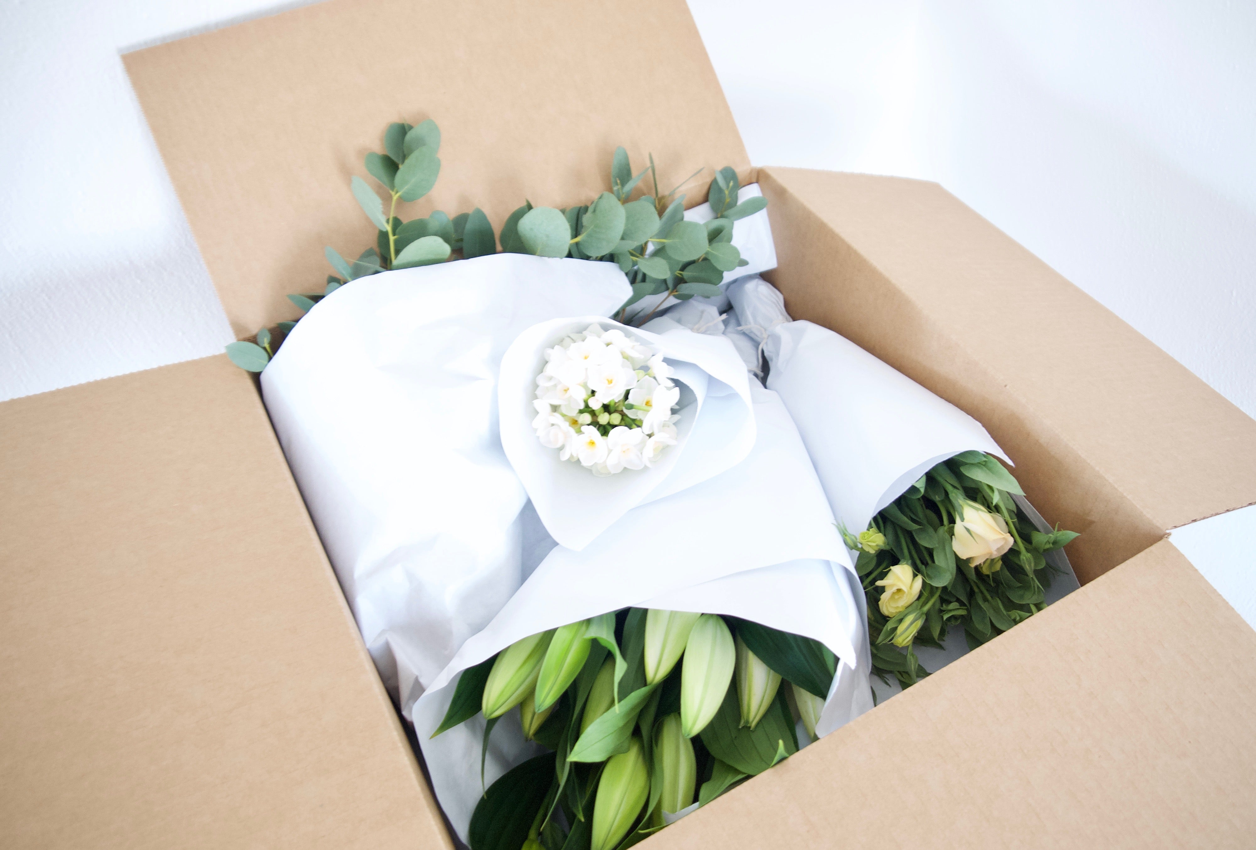 Bulk flowers for weddings. Florists Vancouver WA. Send Wedding Flowers. Send flowers online.