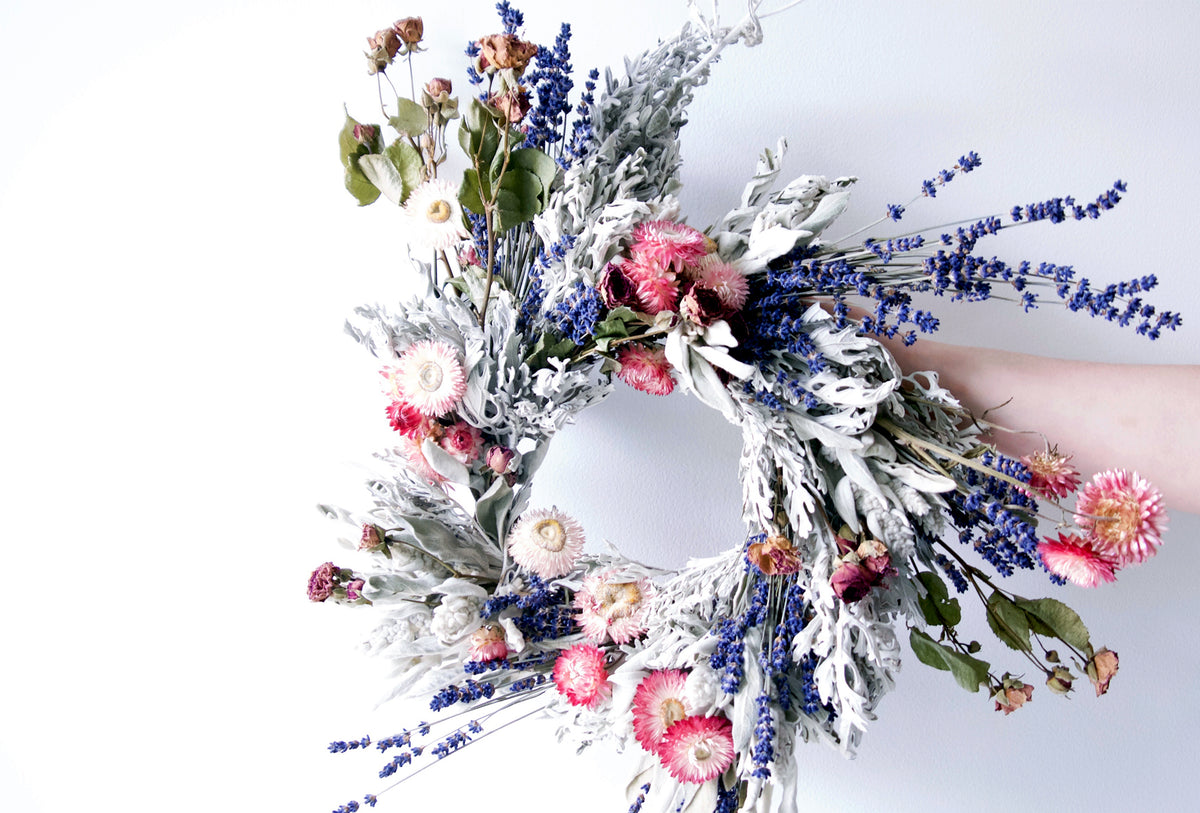 Dried Flowers Wreath | Send Wreaths Online